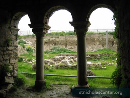 Looking out through courtyard arches Looking out through courtyard arches