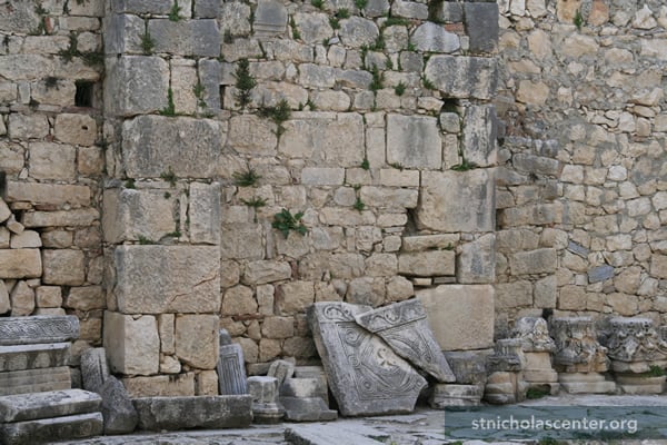 Courtyard wall Courtyard wall