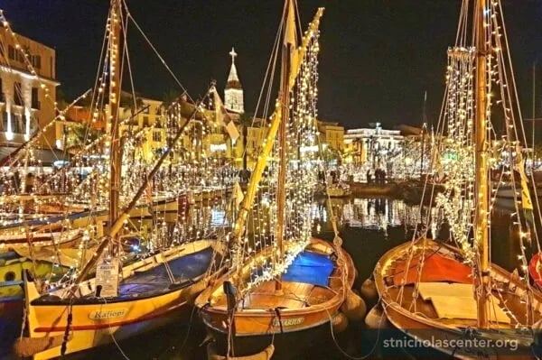 Lighted Christmas boat Lighted Christmas boat